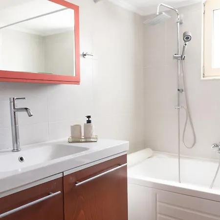 Apartman T122 *